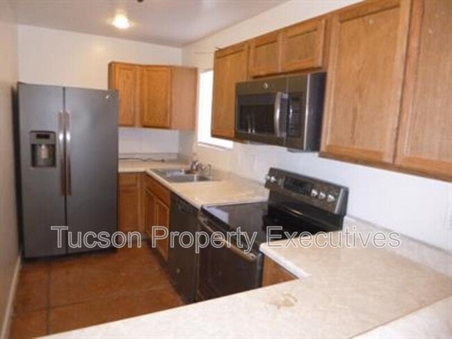 Photo - 1412 E 25th St