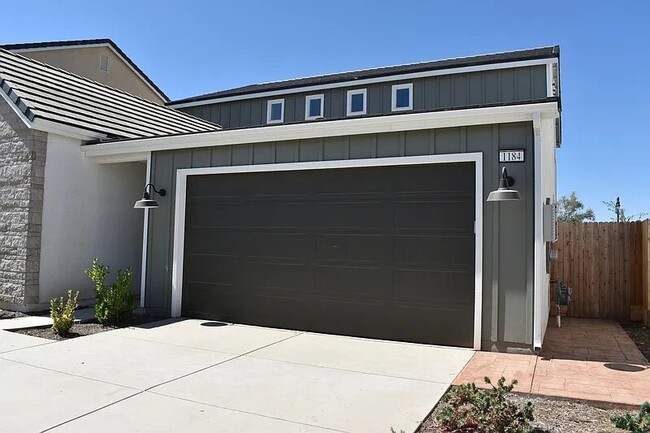 Photo - 1184 Atlantica Dr S