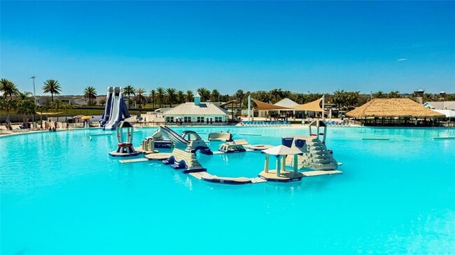 Photo - 31974 Blue Passing Loop