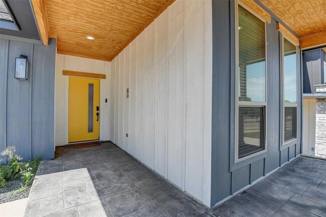 Photo - 1464 E Rosedale St