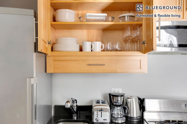 Photo - 410 E 13th St Unidad FL2-ID722