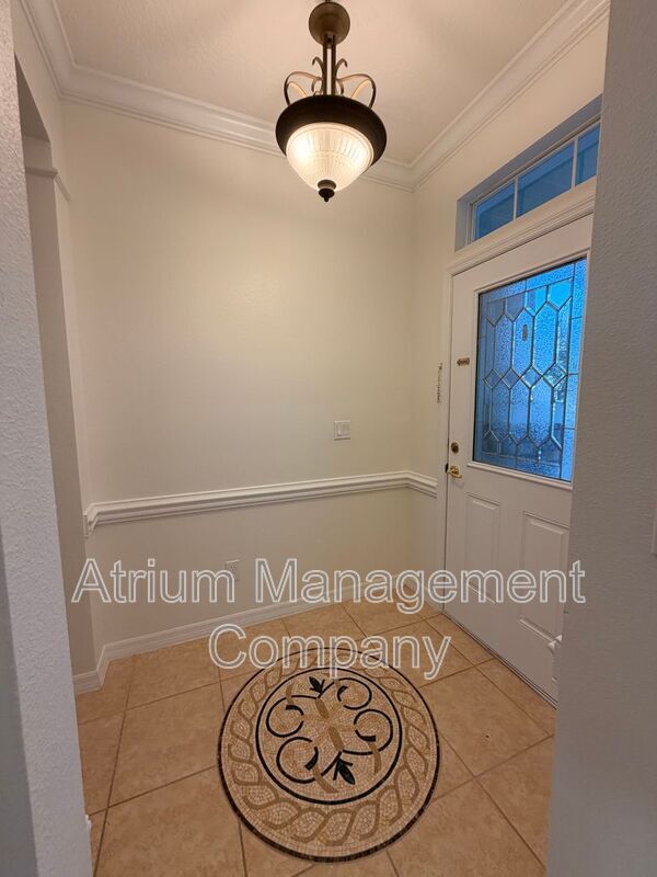 Photo - 6634 Duncaster St