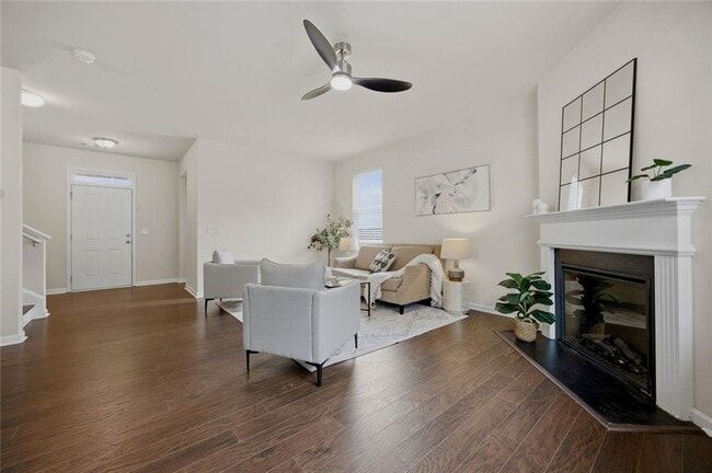 Photo - 3110 Boxwood Crossing