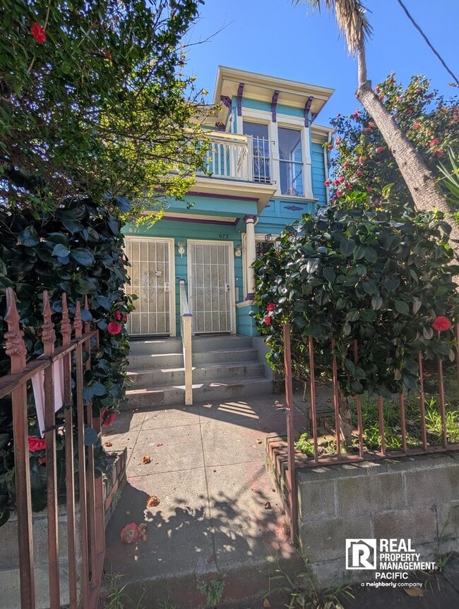 Building Photo - Charming 2BR Home with Private Deck & Shared Backyard – Oakland