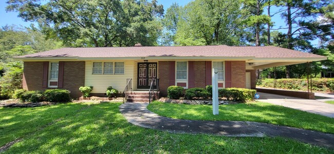 3-Bedroom 2-Bath Brick Home - 3-Bedroom 2-Bath Brick Home