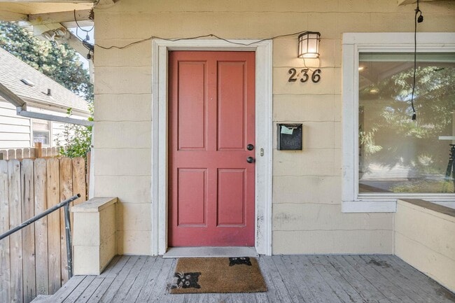 Photo - 236 NE Lombard St