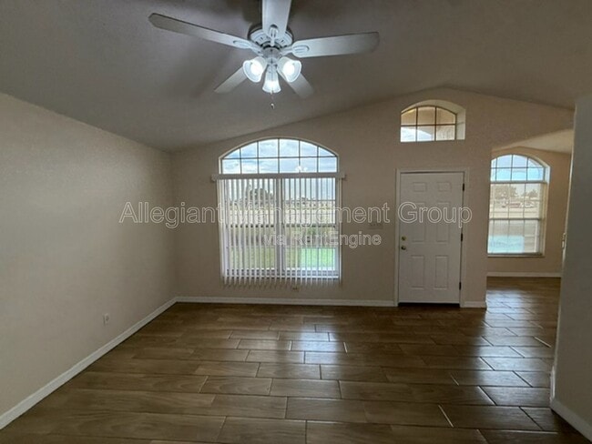 Photo - 2362 Harbor Town Dr