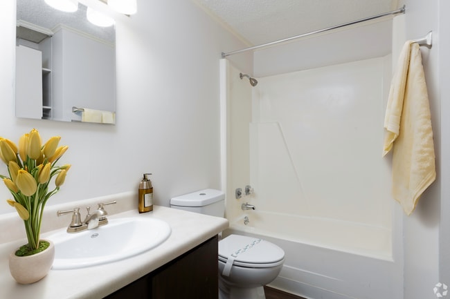 Photo - Palm Harbor Villas