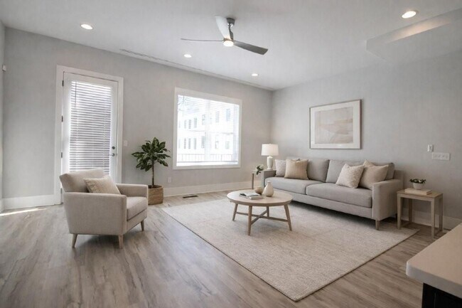 Photo - 2475 Sycamore Rd NW