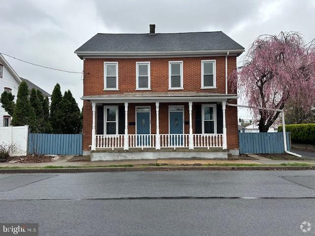 Building Photo - 223 N College St Rental