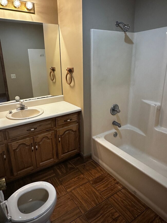 Photo - Old Memphis Pike