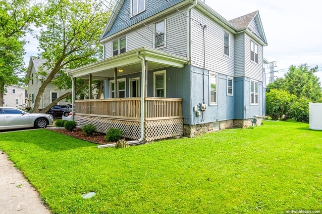 Building Photo - 135 Broad St Unit 135