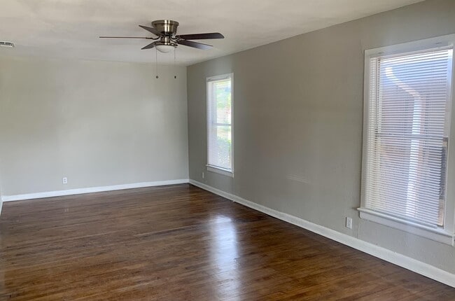 Photo - 2710 Pennsylvania Rd