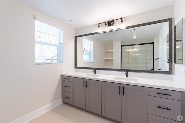 3BR, 2BA - 1,401SF C2