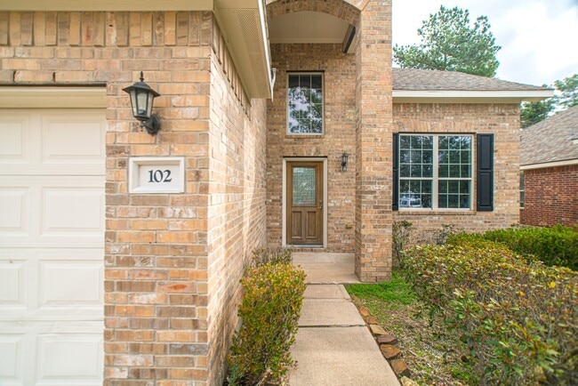 Photo - 102 E Lasting Spring Cir