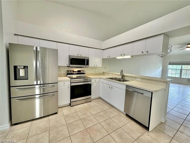 25735 Lake Amelia Way