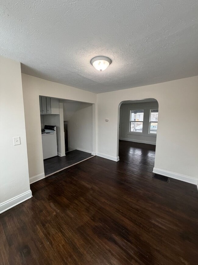Photo - Freshly Renovated 2/1 in the Heart of Columbus