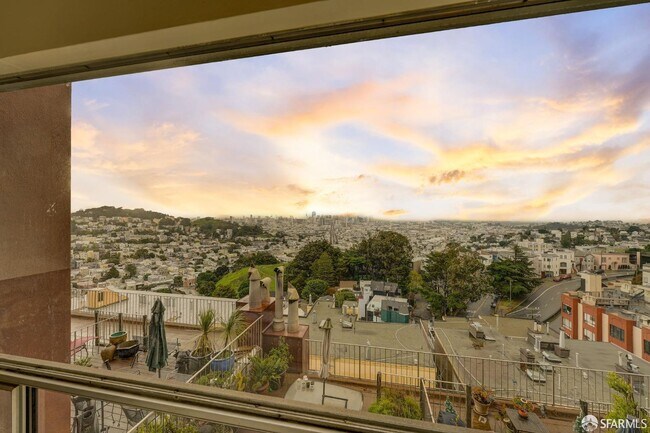 Photo - 655 Corbett Ave