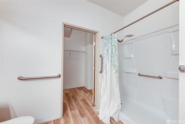 Photo - 4439 248th Ln SE