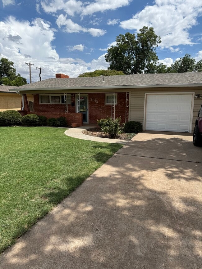 Photo - 3513 46th St