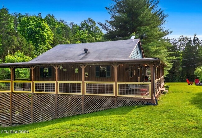 Photo - 1564 Providence Rd