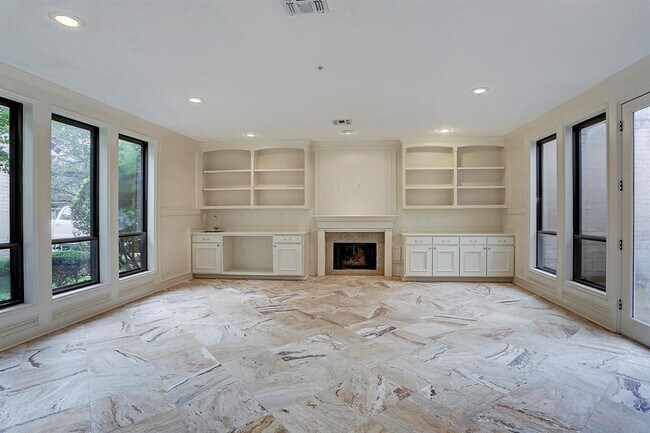 Photo - 15747 Tanya Cir