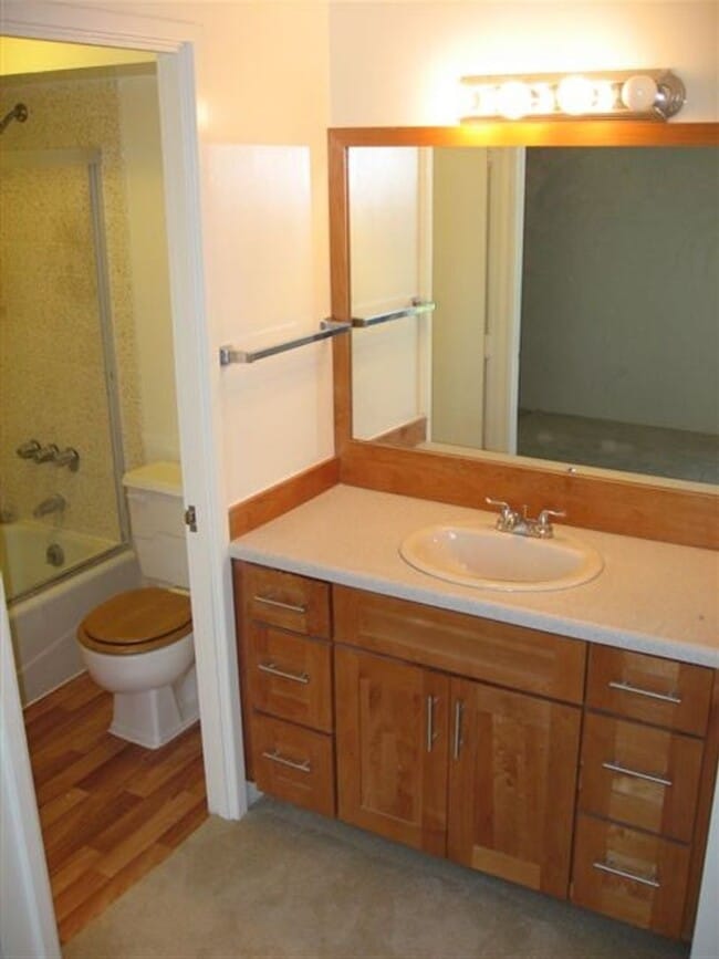 Photo - 2 BD / 2 BA Apartment in Aiea!!!