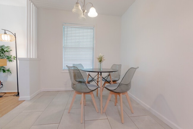 Photo - 1404 36th St N