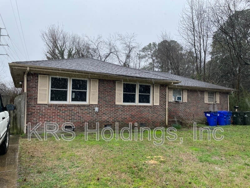 Photo - 7384 Kirby Crescent Unit B