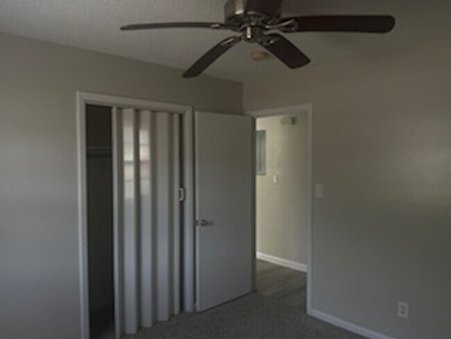 Photo - 124 Wilson Ct