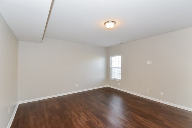 Photo - 2016 Kingston Pl