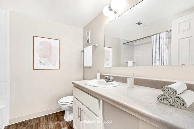 Photo - West Wind Apartments