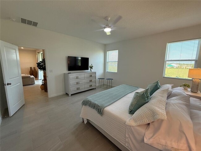 Photo - 1165 Lakeshore Breeze Pl