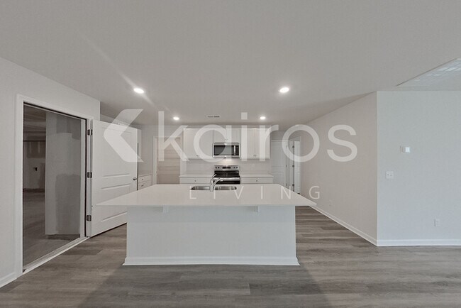 Photo - 128 Inez Ave