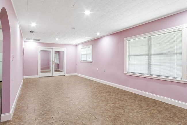 Photo - 3bd 2.5ba HOME FOR RENT! With Bonus Space!