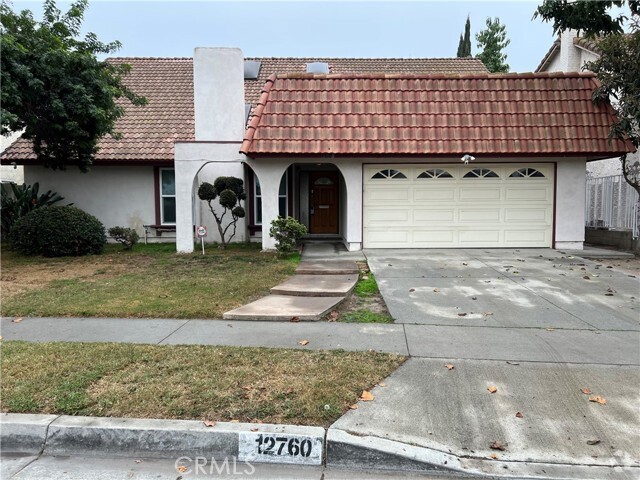 Building Photo - 12760 Cuesta St Rental