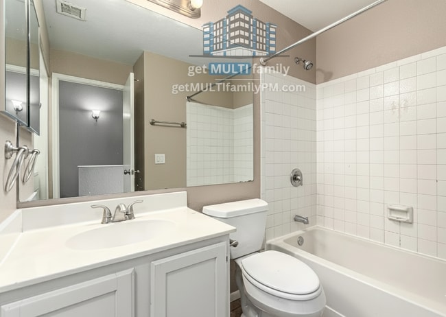 Photo - 18818 N 34th Dr Unit 4