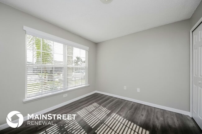 Photo - 17401 Silver Creek Ct