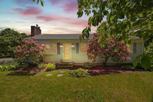 Photo - 110 Bushee Rd