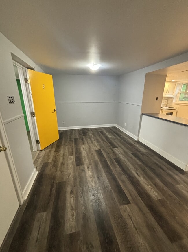 Building Photo - 59 Hillside Ave Unit 2