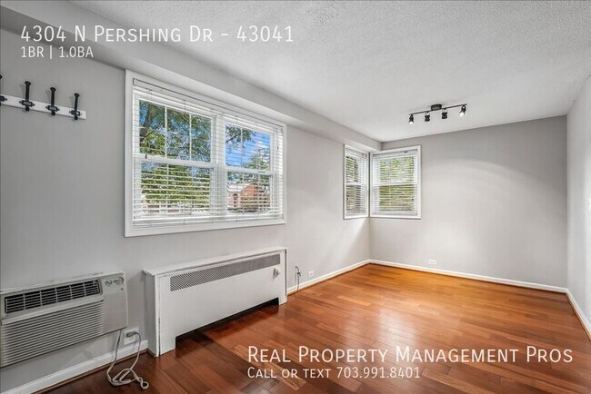 Photo - 4304 N Pershing Dr Unit 43041