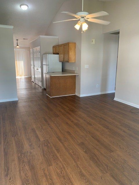 Photo - 2002 River Dr