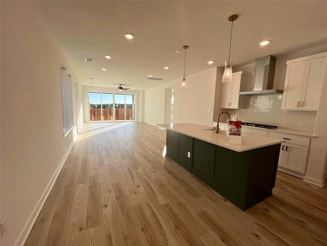 Photo - 401 Darley Oak Dr