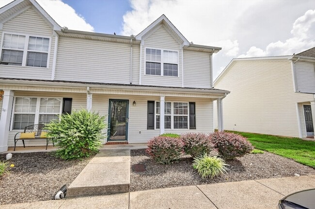 407 Arapaho Dr