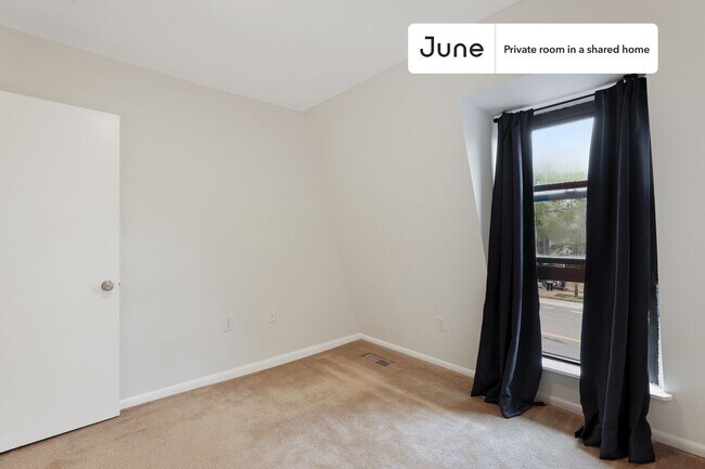 Photo - Room in Shared 5 bed/2 bath home Unit 2C