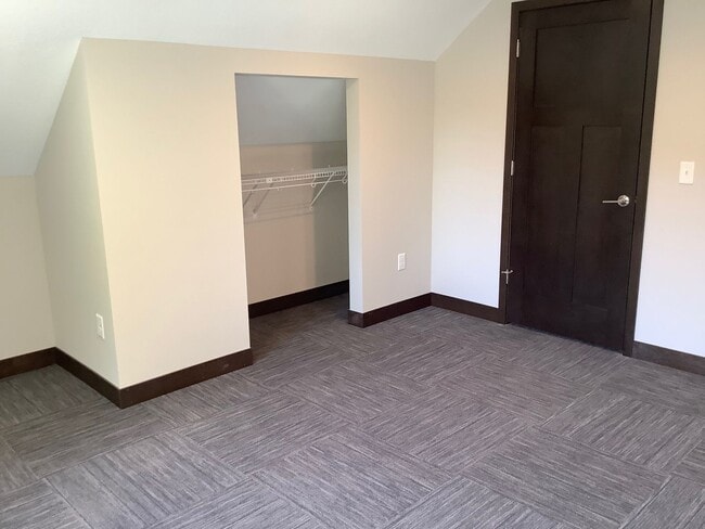 Photo - 1027 13th Ave SE Unit #1