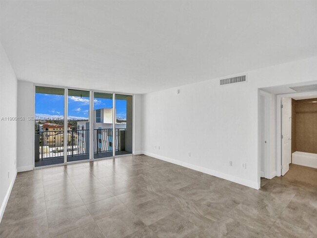 Photo - 10350 W Bay Harbor Dr Unit PHN