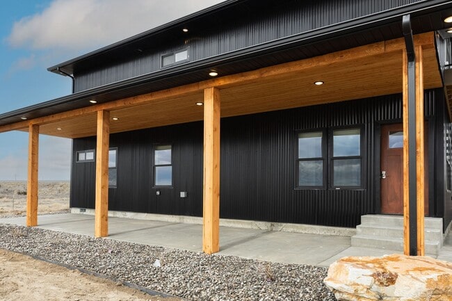 Photo - L2422OY Unit Downstairs