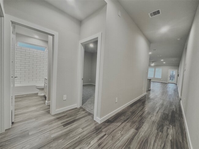 Photo - 14273 Lake Lodge Dr