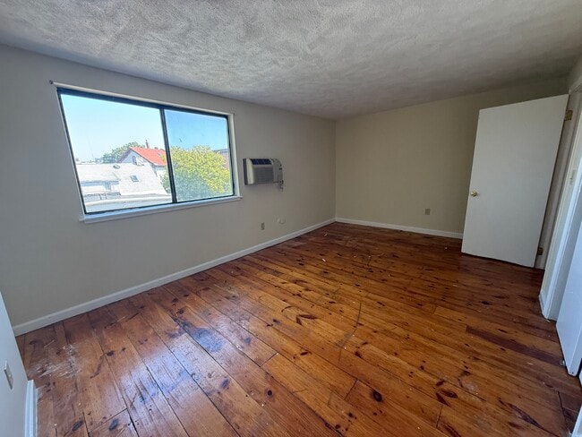 Photo - 5 Islington Ter Apartments Unit 2